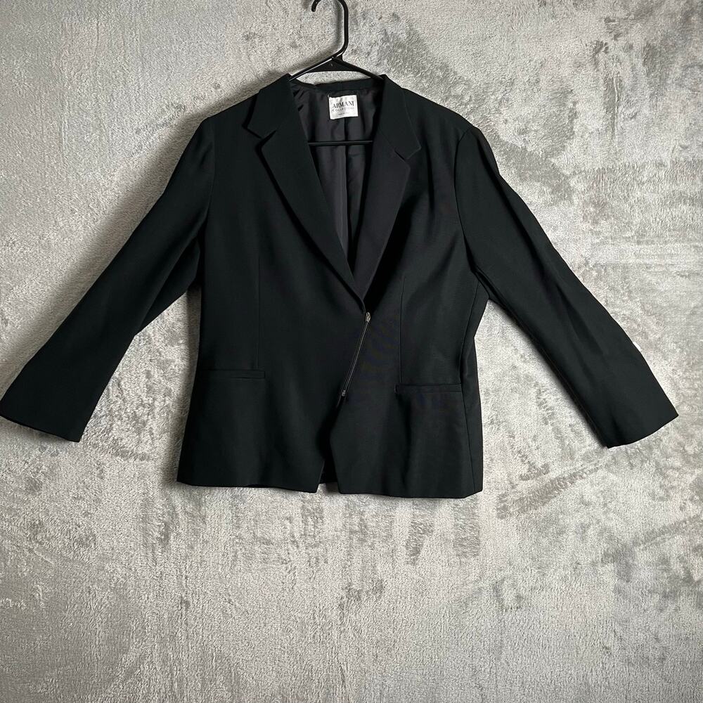 Armani Collezioni Minimalist Black Blazer‎ Sleek Tailored Silhouette Medium